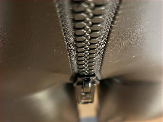 Winna™ Leder Damenhosen mit einzigartigem Reißverschluss | 50% Rabatt - Image 4